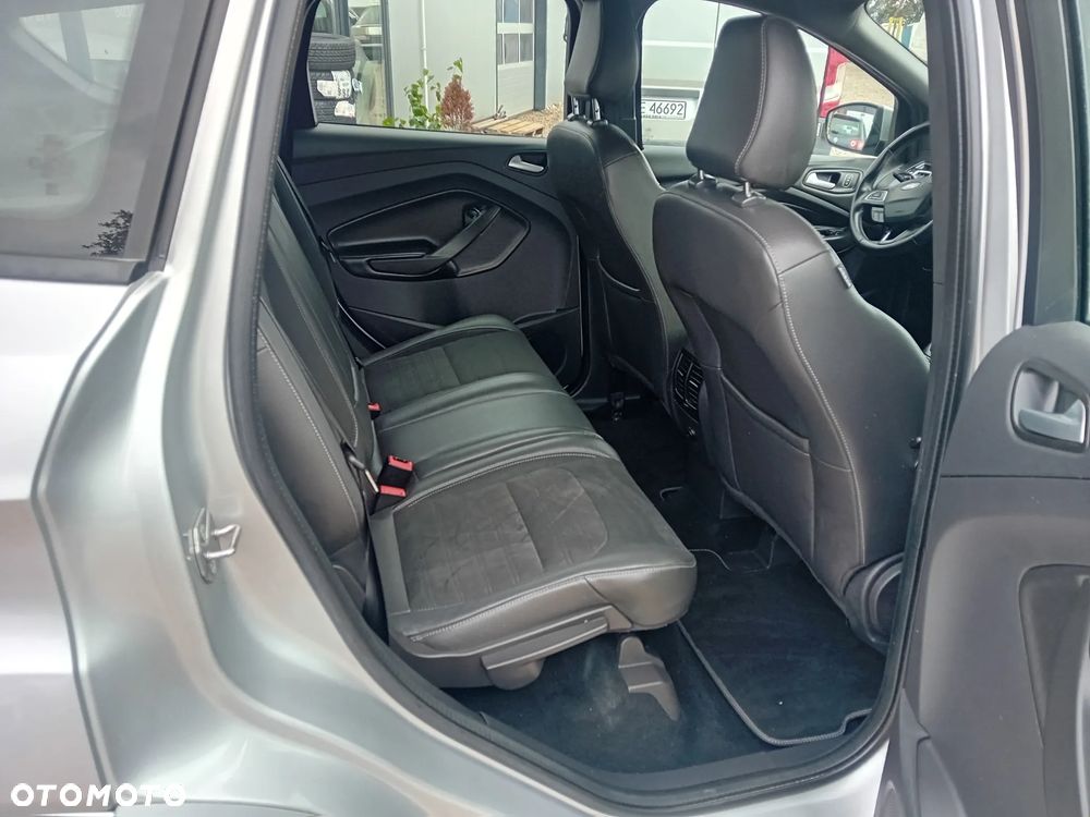 Ford Kuga - 11