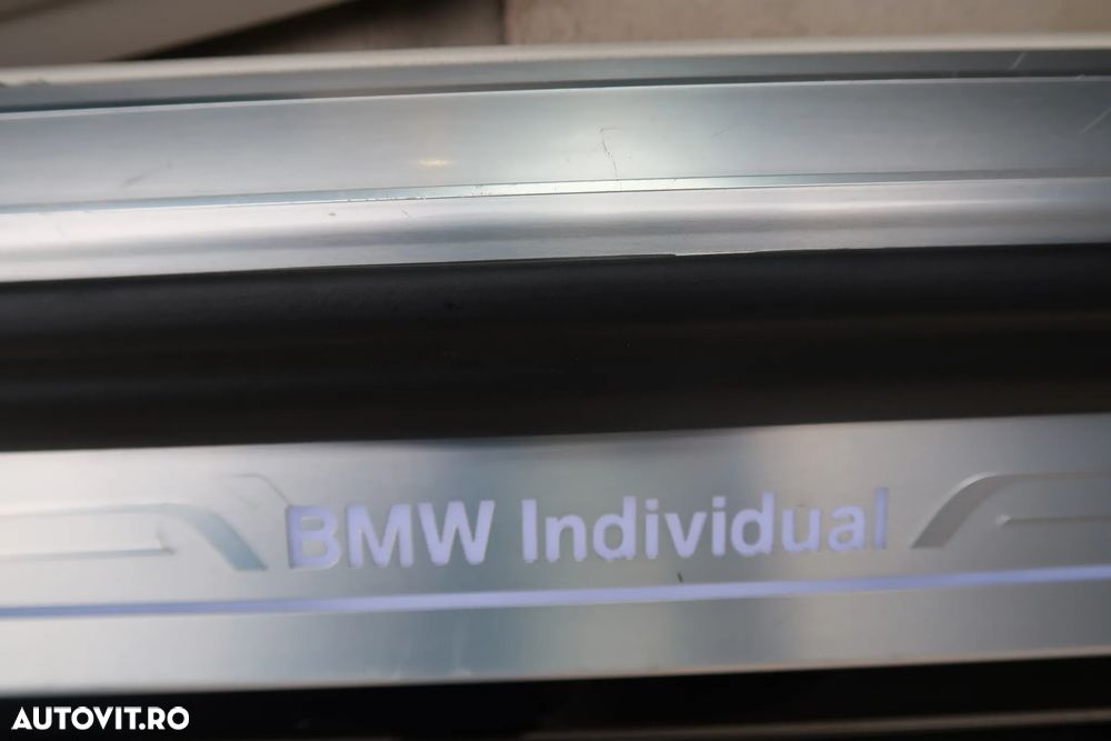 BMW Seria 7 730d xDrive - 29