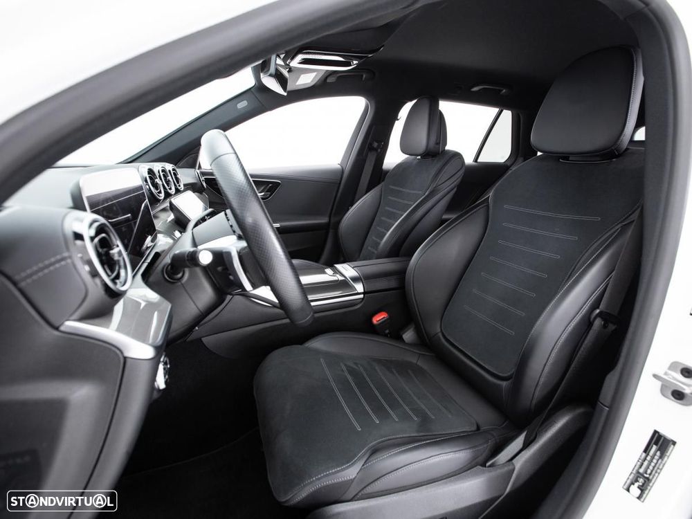 Mercedes-Benz C 300 e T 9G-TRONIC AMG Line — fotografia 8
