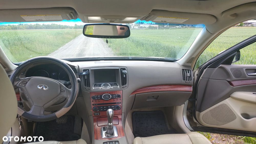 Infiniti G 3.5 AWD - 15