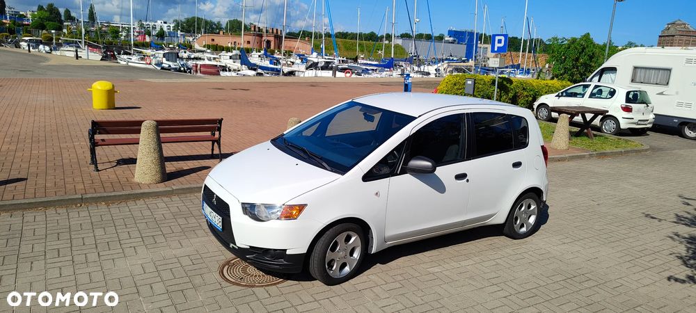 Mitsubishi Colt 1.3 Inform - 19