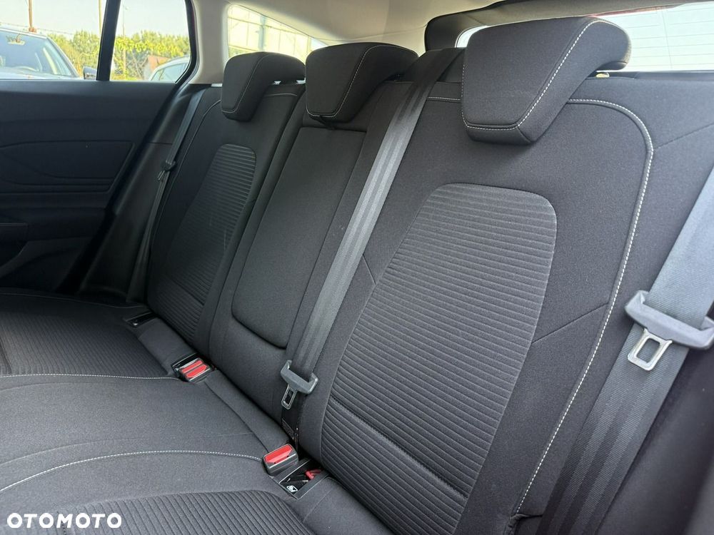 Ford Focus - 30