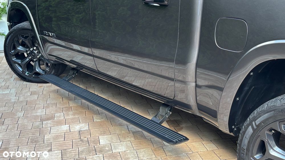 RAM 1500 5.7 eTorque Crew Cab Shortbed Limited Black - 35