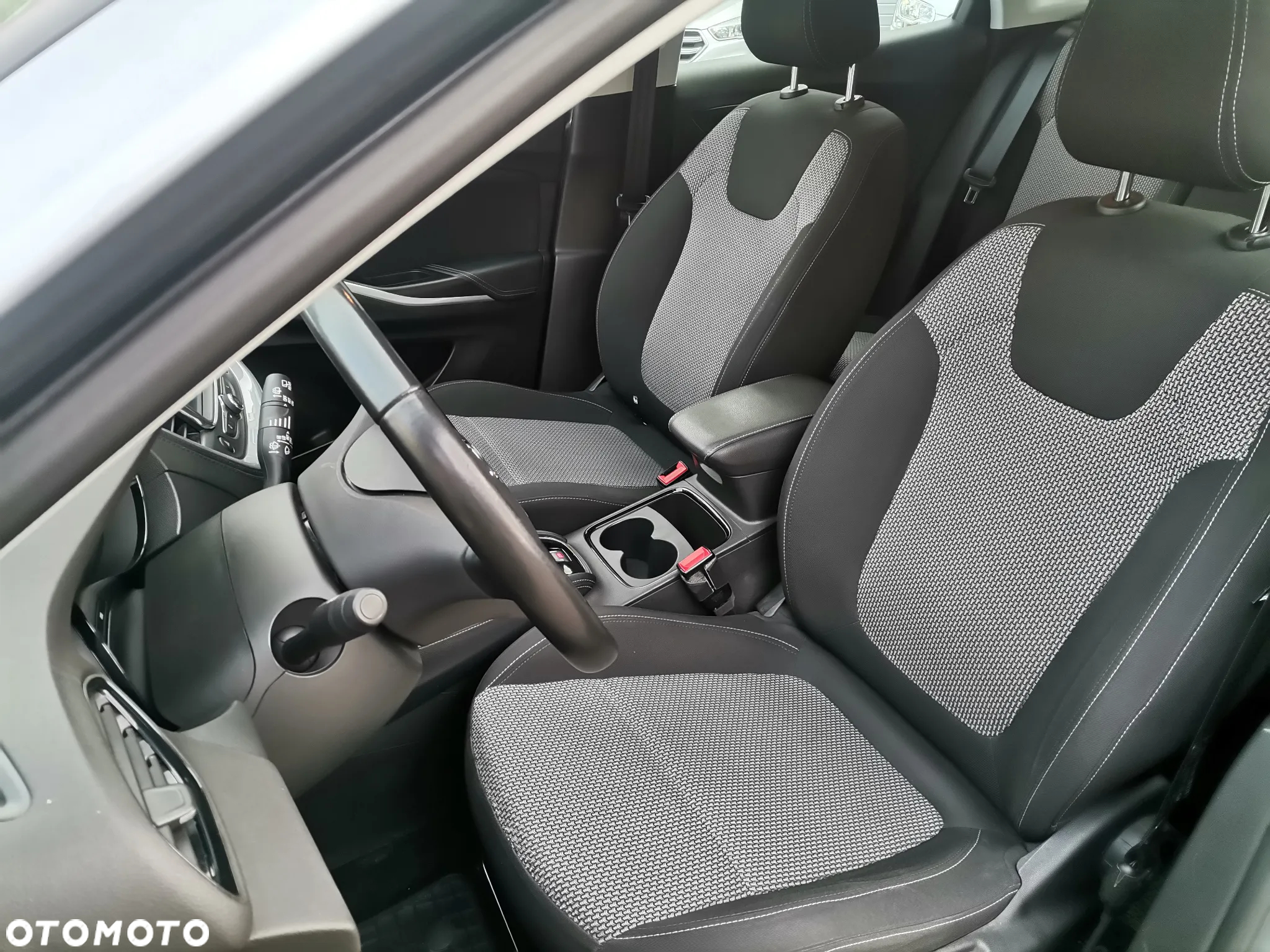 Opel Grandland X 1.2 T GPF Enjoy S&S - 12
