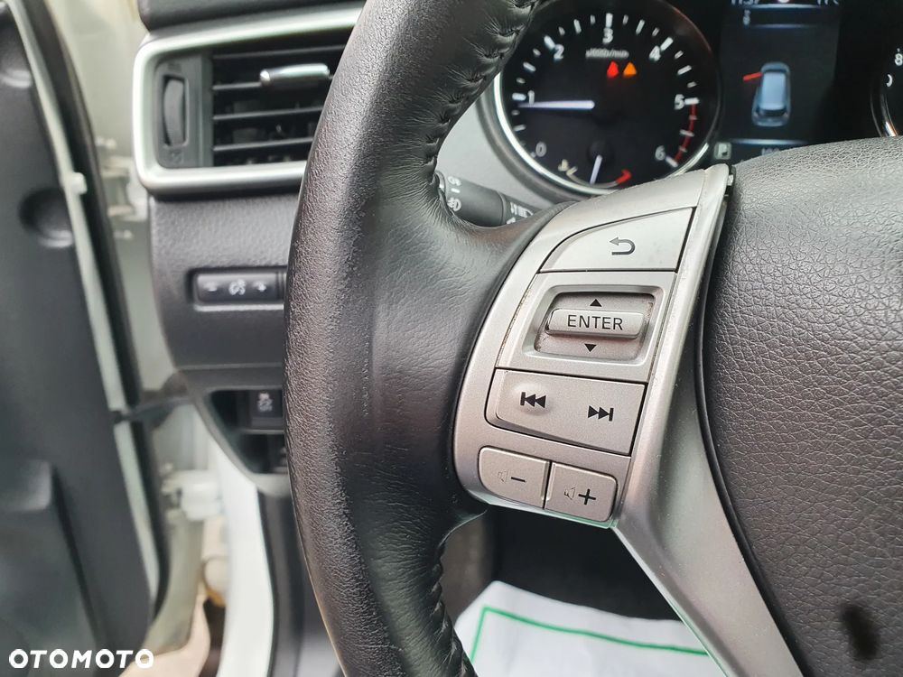 Nissan X-Trail 1.6 DCi Tekna 2WD Xtronic - 19