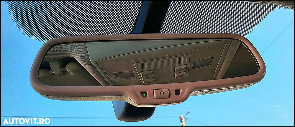 Volkswagen Golf 1.6 TDI BlueMotion Technology Comfortline - 25