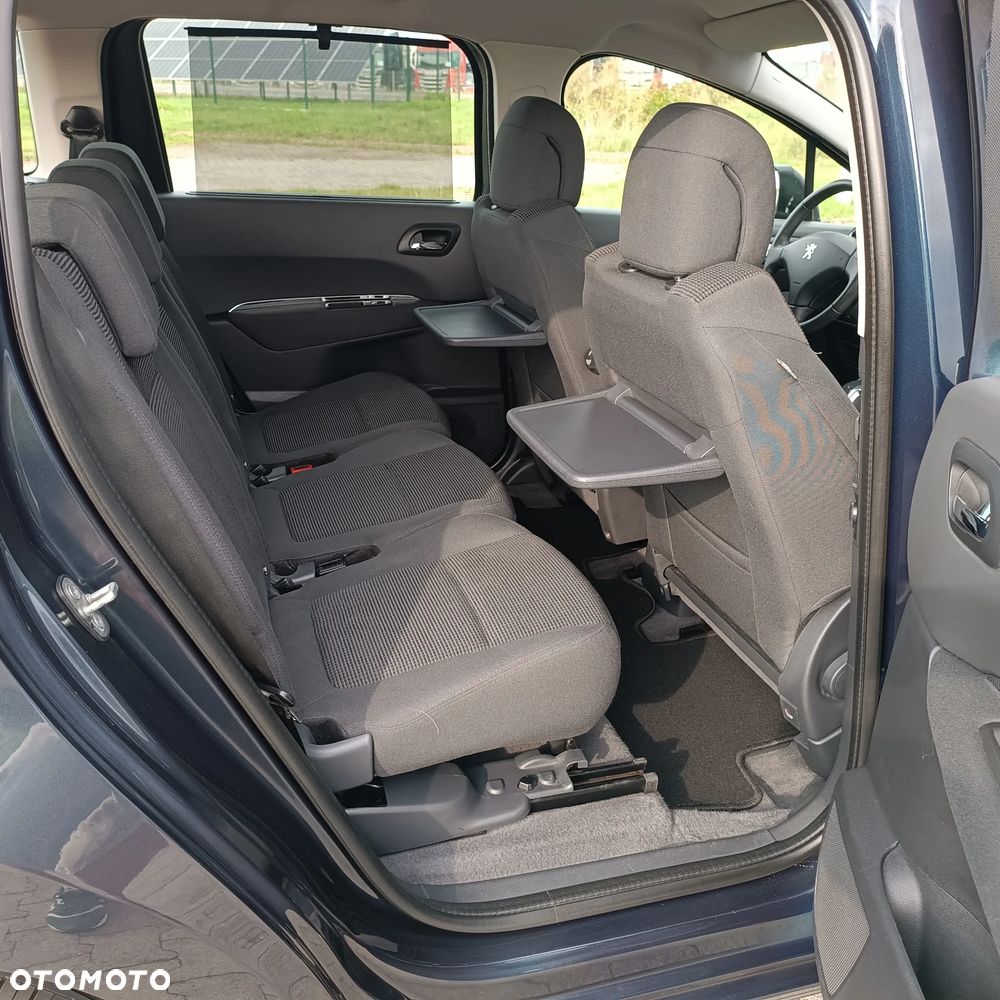 Peugeot 5008 e-HDI 115 ETG6 Stop&Start Business-Line - 17