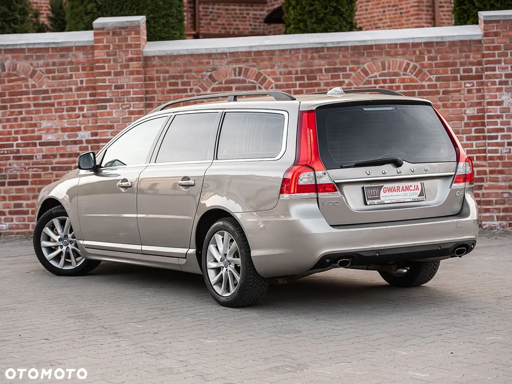 Volvo V70 D4 Summum - 9