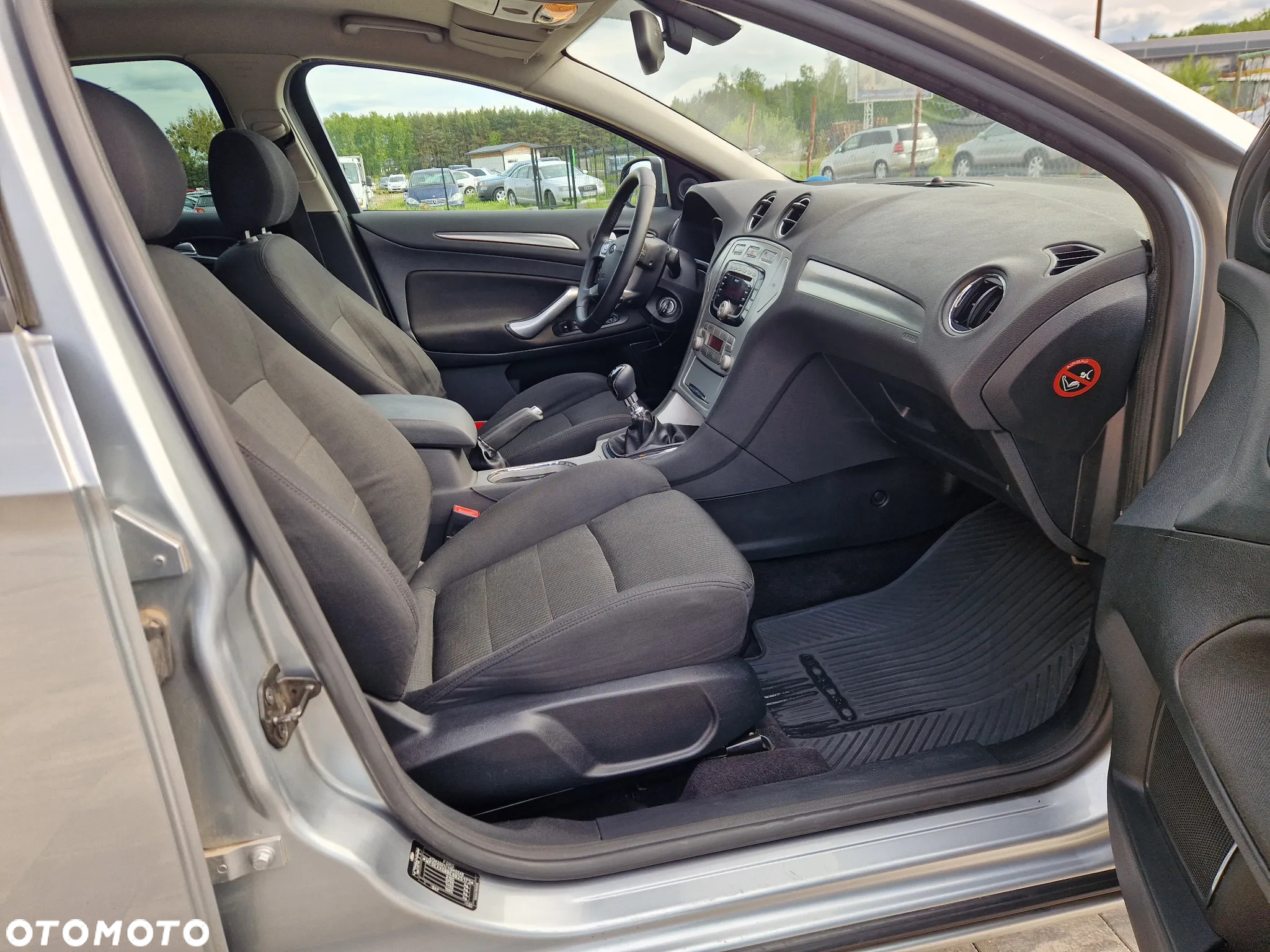 Ford Mondeo 1.8 TDCi Trend - 10