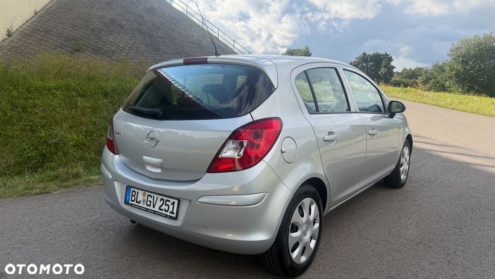 Opel Corsa 1.4 16V Color Edition - 12