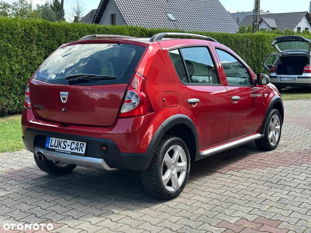 Dacia Sandero Stepway 1.6 - 8