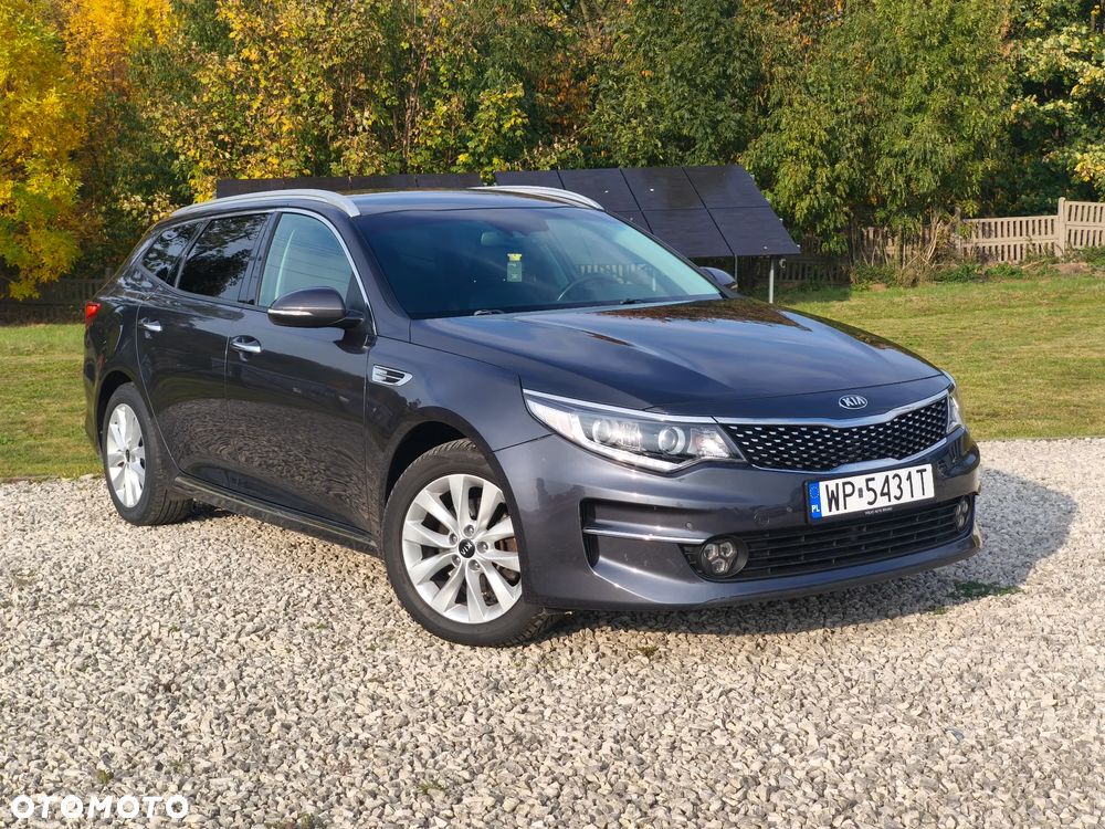 Kia Optima - 12