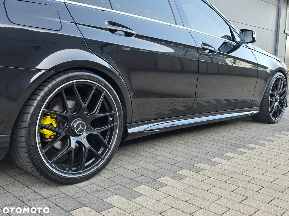 Mercedes-Benz Klasa E 350 BlueTEC 4Matic 7G-TRONIC - 22