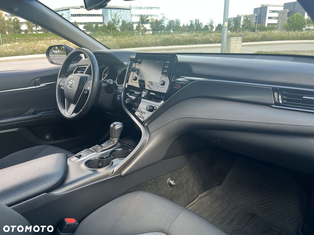 Toyota Camry 2.5 Hybrid Comfort CVT - 19