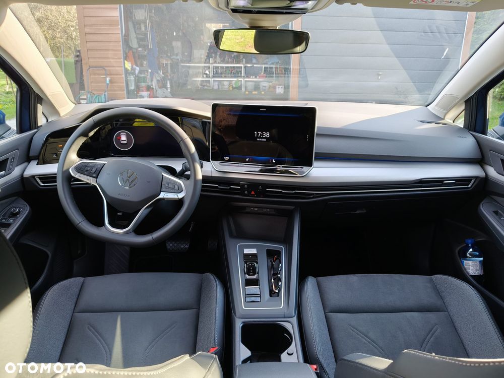 Volkswagen Golf 1.5 eTSI mHEV Life DSG - 4