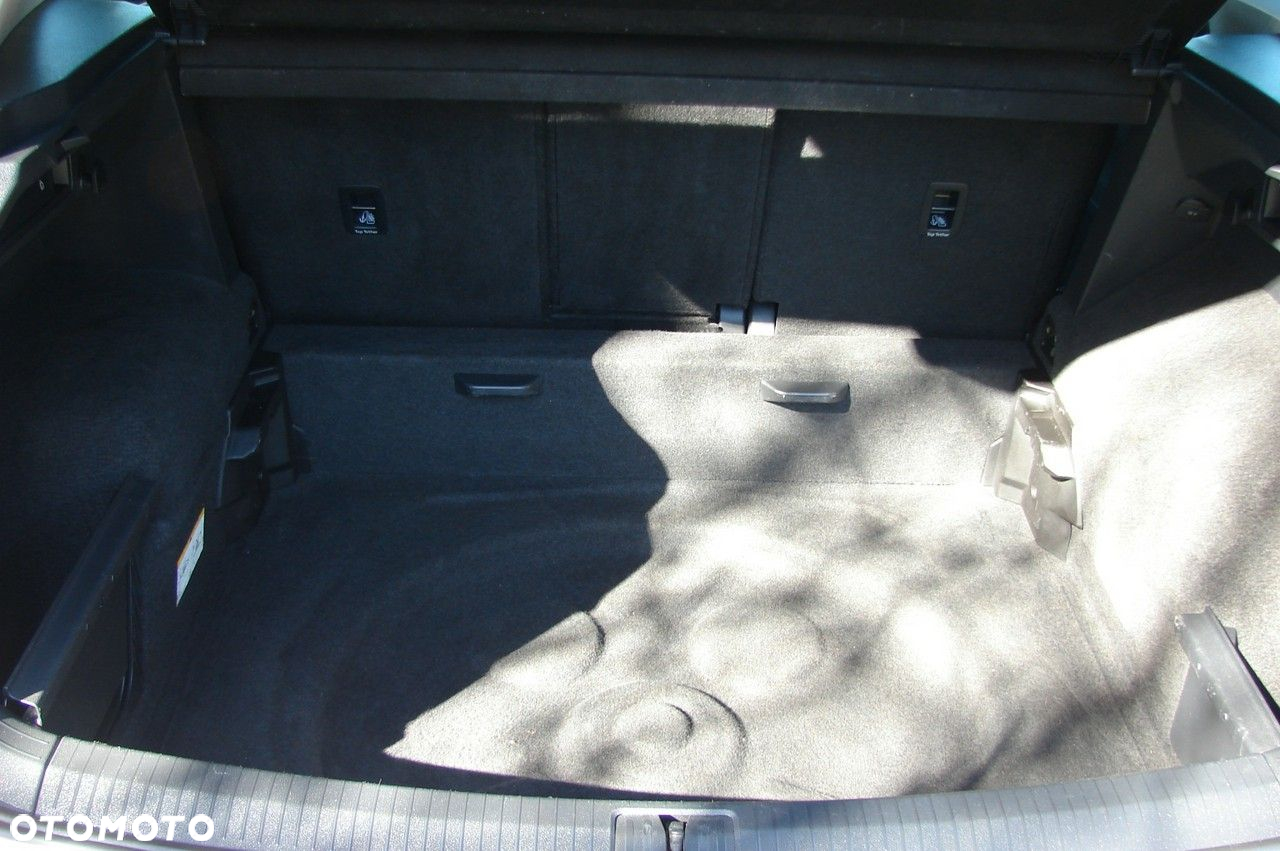 Volkswagen Tiguan - 20