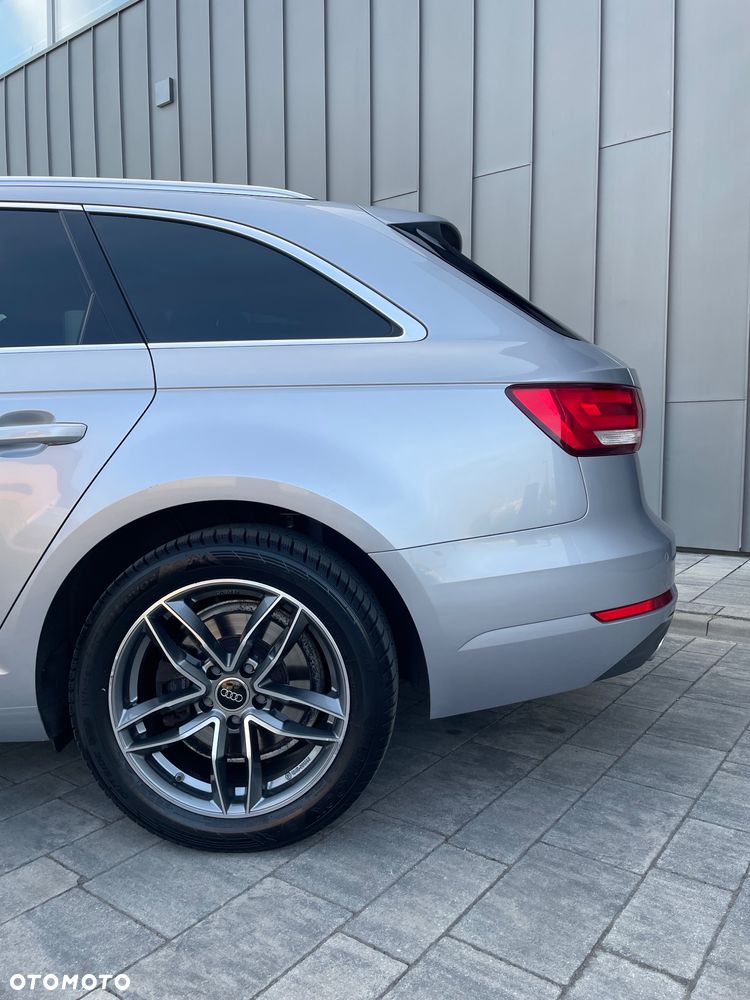 Audi A4 Avant 2.0 TDI S tronic sport - 32