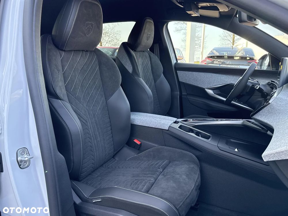 Peugeot 3008 1.6 PHEV 195 GT E-DCS7 - 30