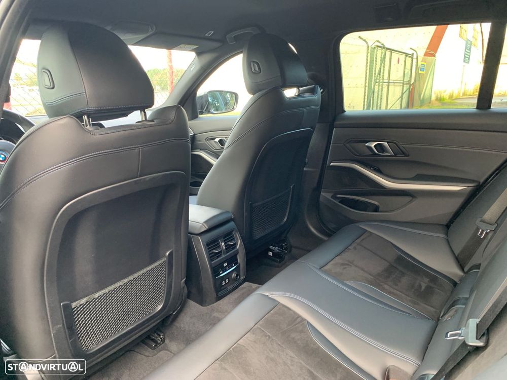 BMW 320 d Pack M Shadow Auto - 13