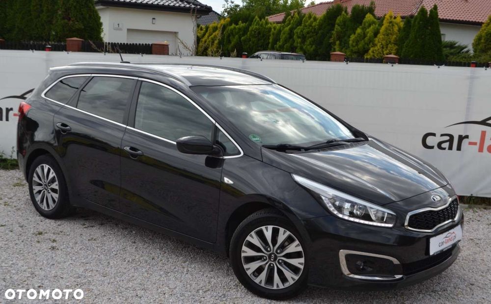 Kia Ceed 1.6 CRDi 136 ISG UEFA EURO 2016 - 5