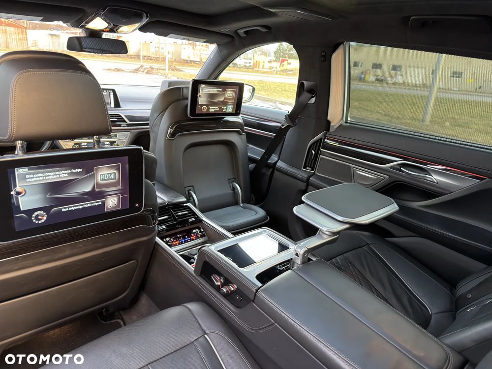 BMW Seria 7 - 31