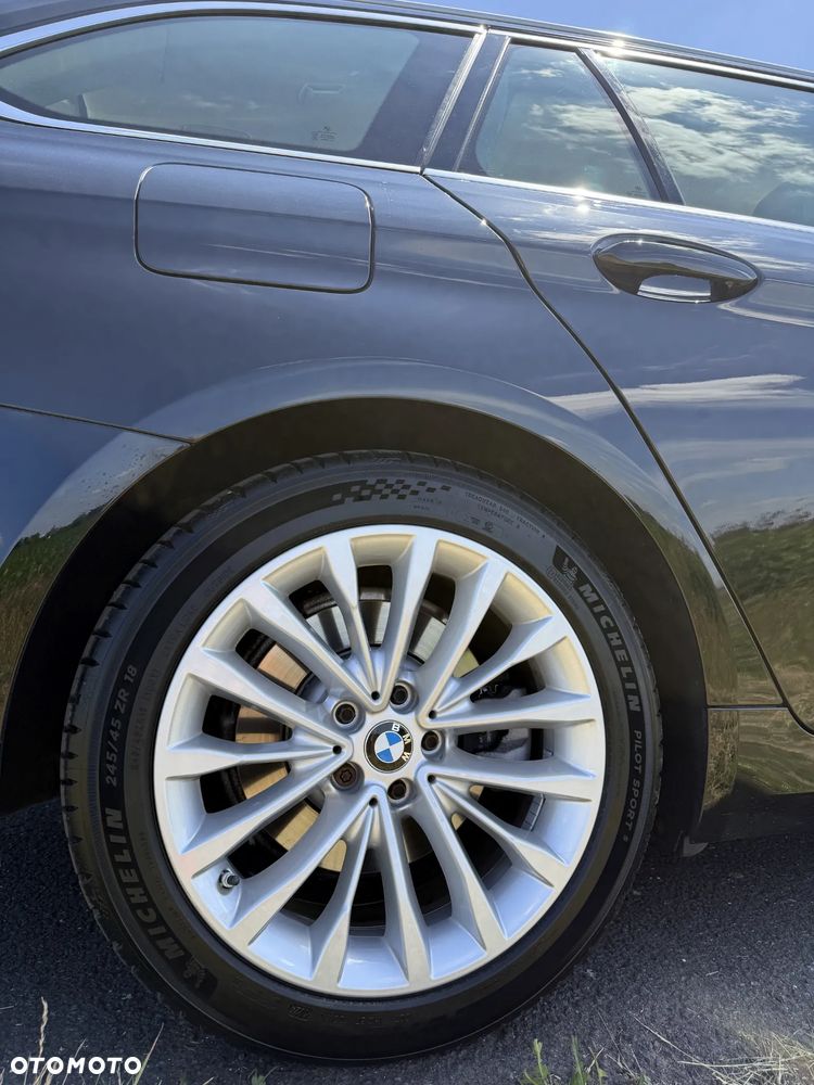 BMW Seria 5 520d xDrive Luxury Line - 11