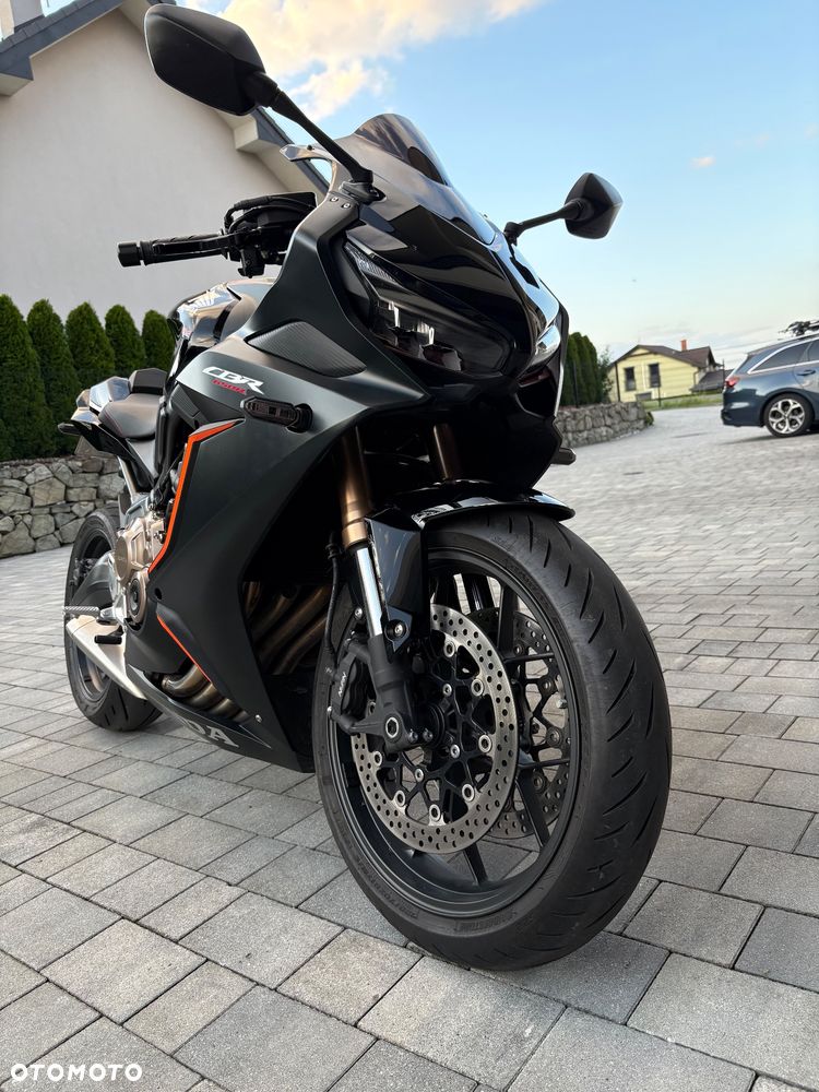 Honda CBR - 6
