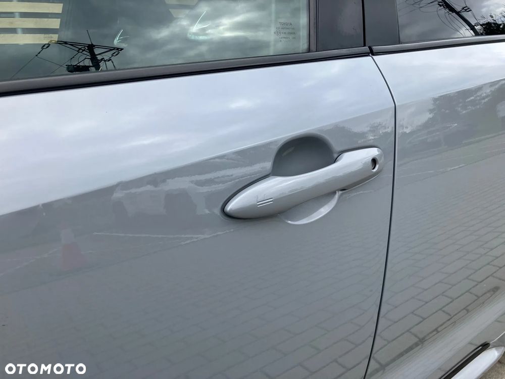 Toyota Corolla 2.0 Hybrid Executive - 15