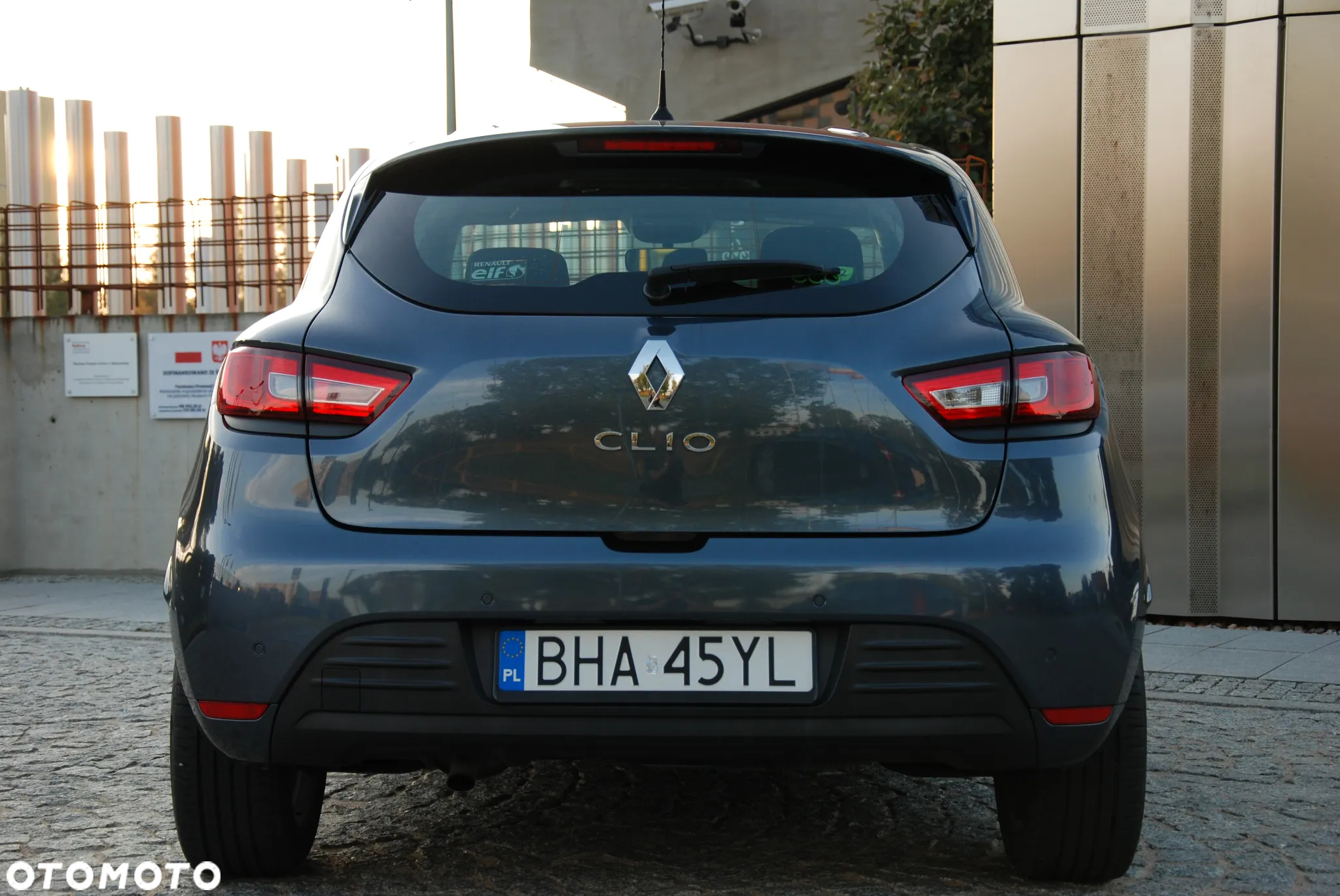 Renault Clio 0.9 TCe Alize - 10
