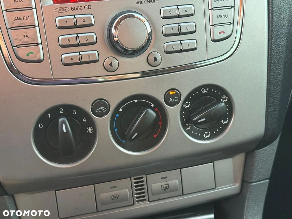 Ford Focus 1.6 Platinium X - 7