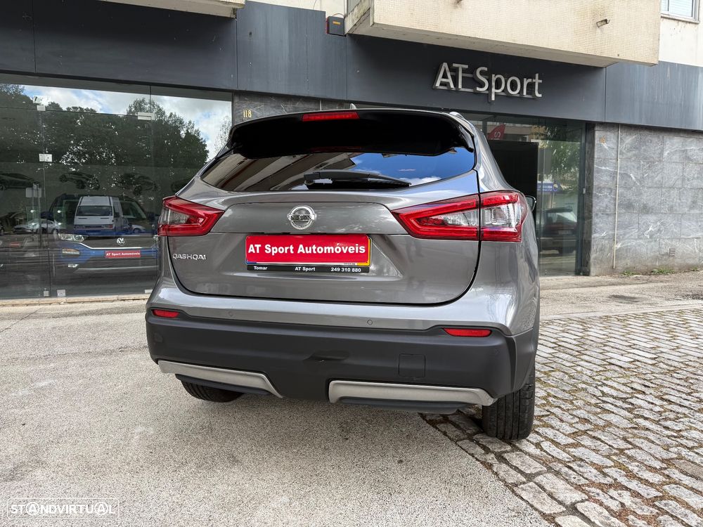 Nissan Qashqai 1.5 dCi N-Connecta J18+Led - 20