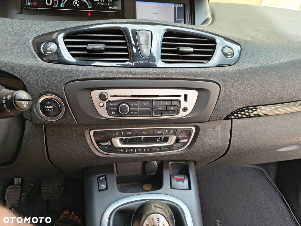 Renault Scenic - 18