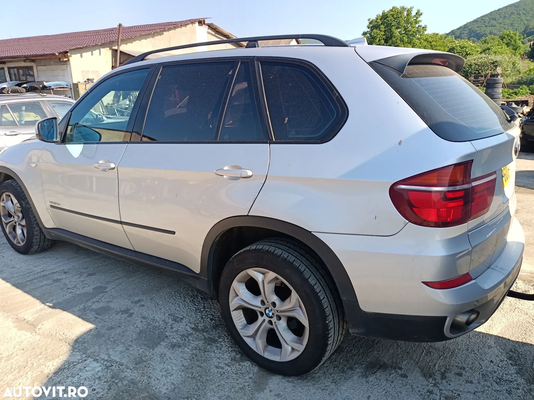 Dezmembrez BMW X5 e70 N57D30A - 1