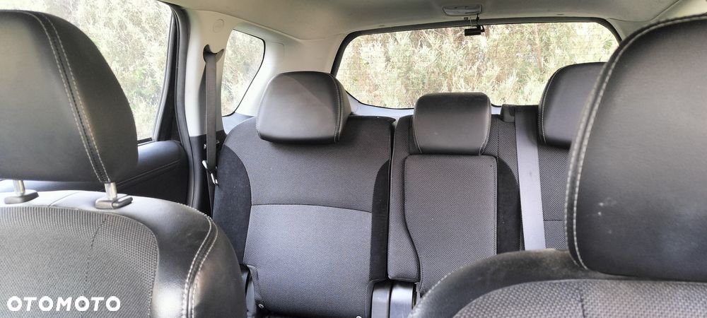 Mitsubishi Outlander - 7