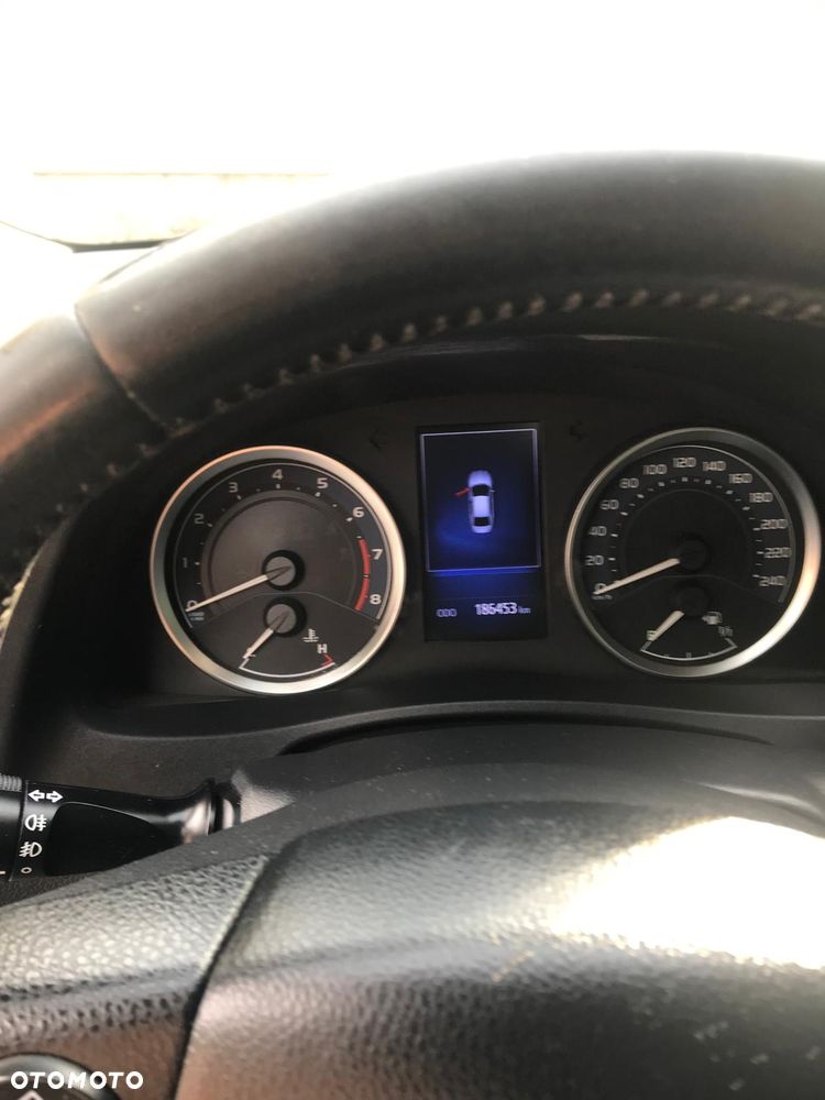 Toyota Corolla 1.6 Comfort - 9
