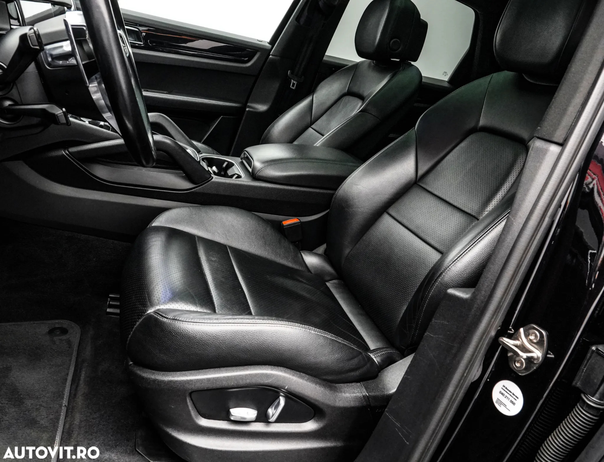 Porsche Cayenne S - 14