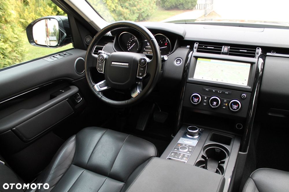 Land Rover Discovery 3.0 Td6 SkyView Edition - 34