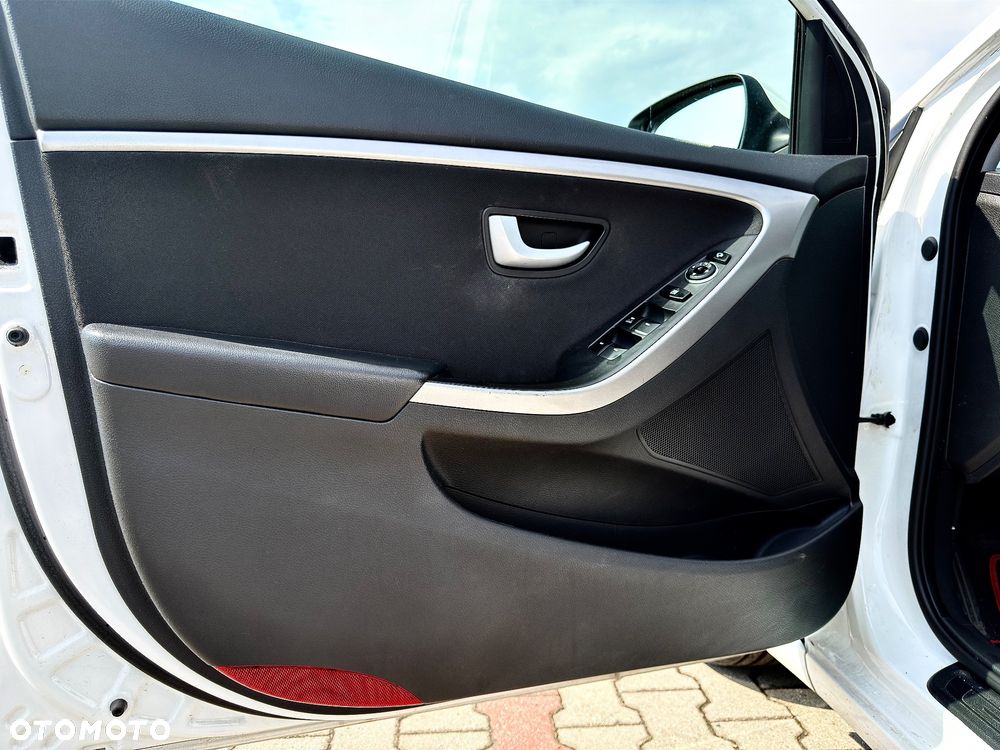 Hyundai i30 1.6 Style - 13