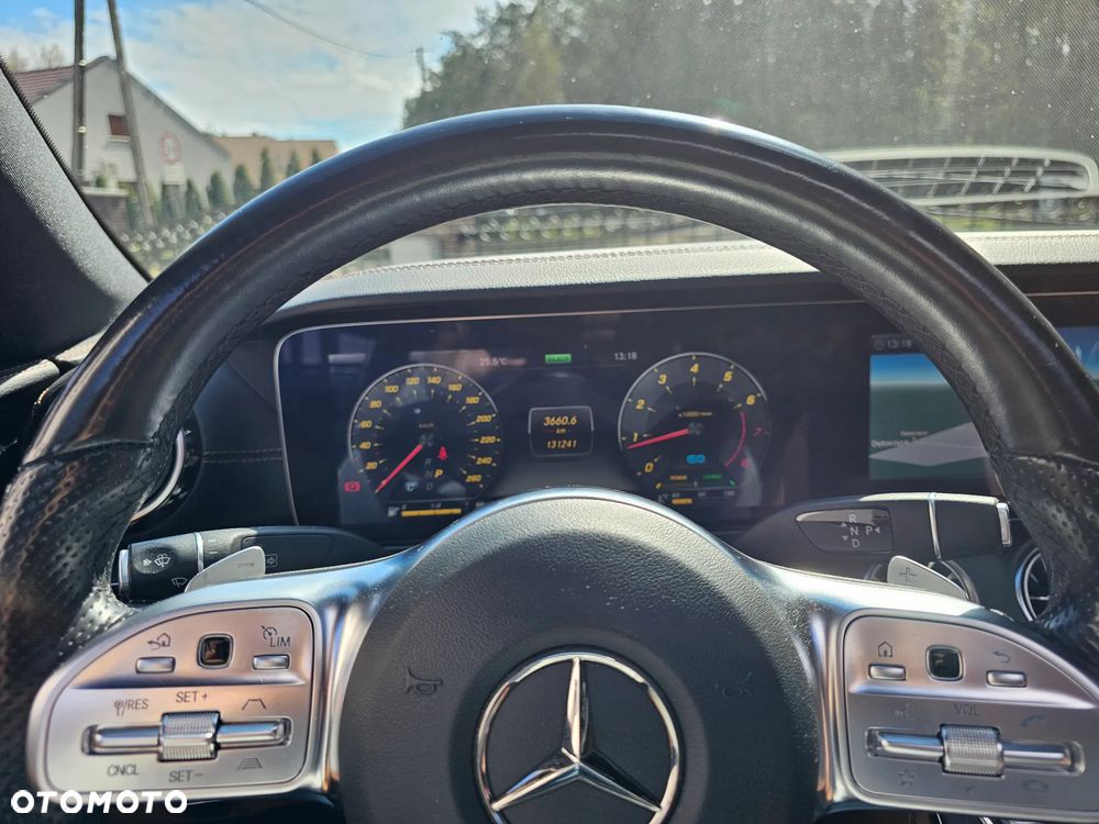 Mercedes-Benz Klasa E - 22