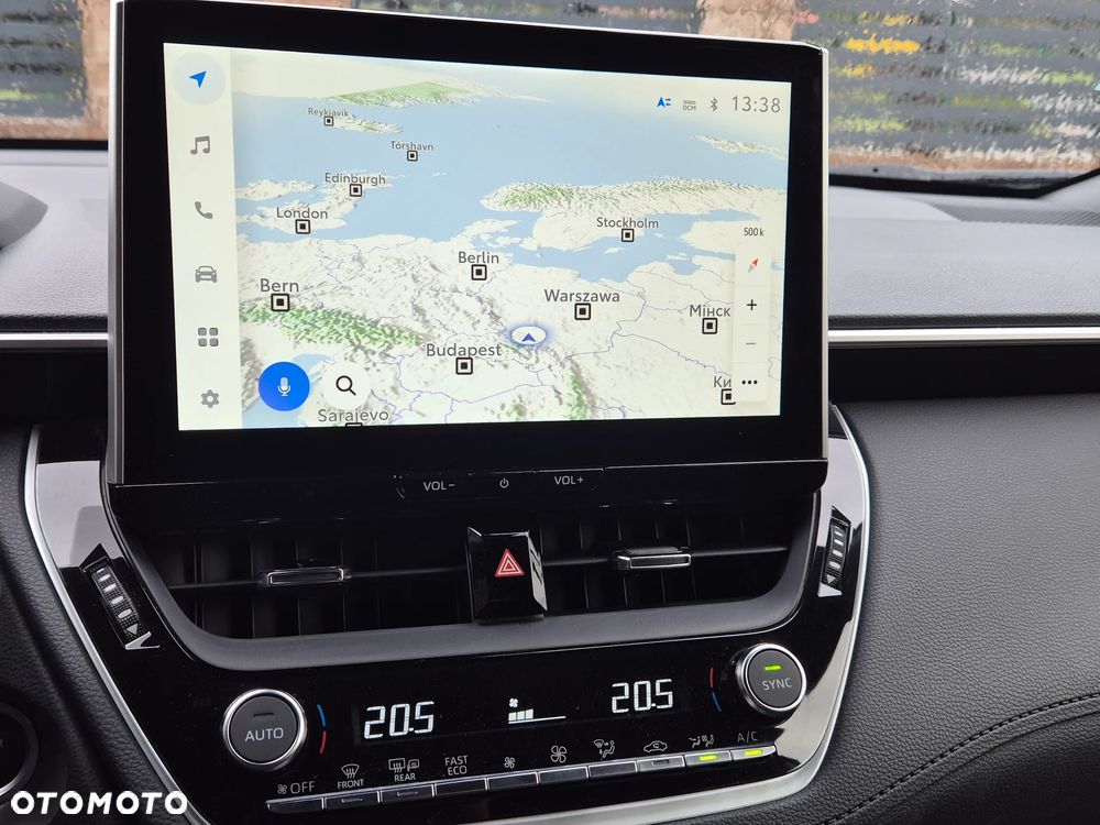 Toyota Corolla Cross - 26