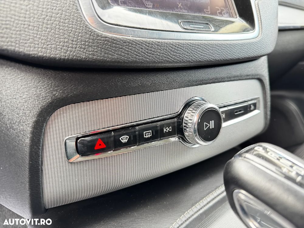 Volvo XC 90 D5 AWD Inscription - 35