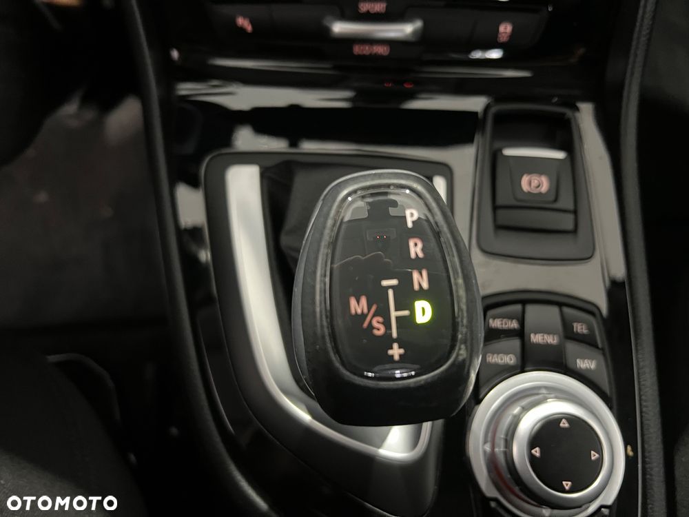 BMW Seria 2 218d Advantage sport - 39