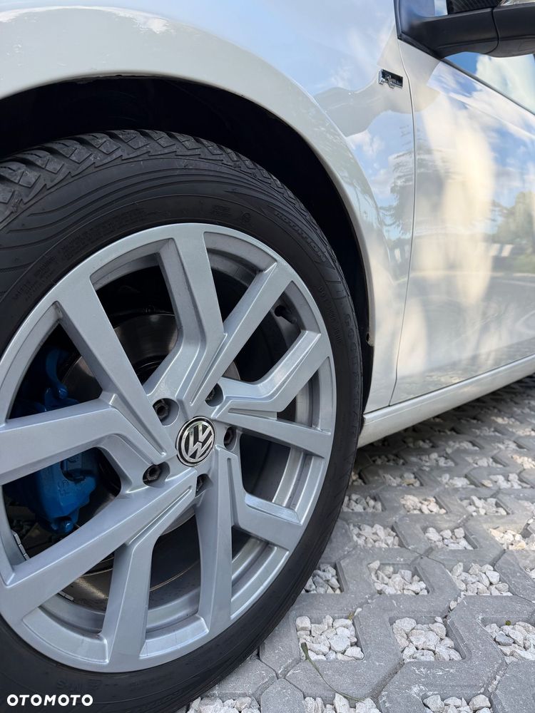 Volkswagen Golf - 11