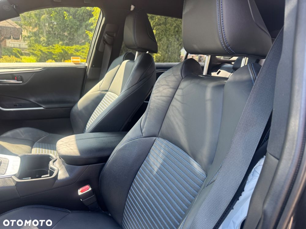 Toyota RAV4 - 10
