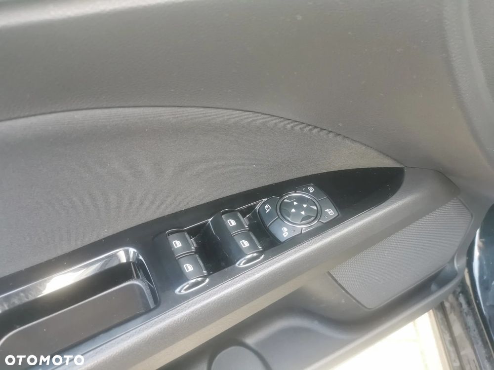 Ford Mondeo 2.0 TDCi Titanium - 16