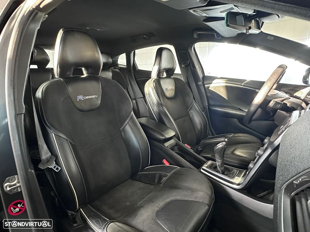 Volvo V40 1.6 D2 R-Design - 16