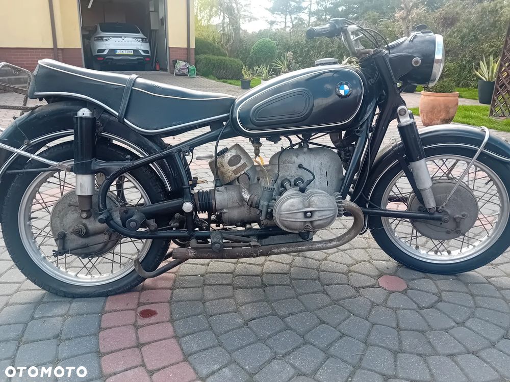 BMW R - 1