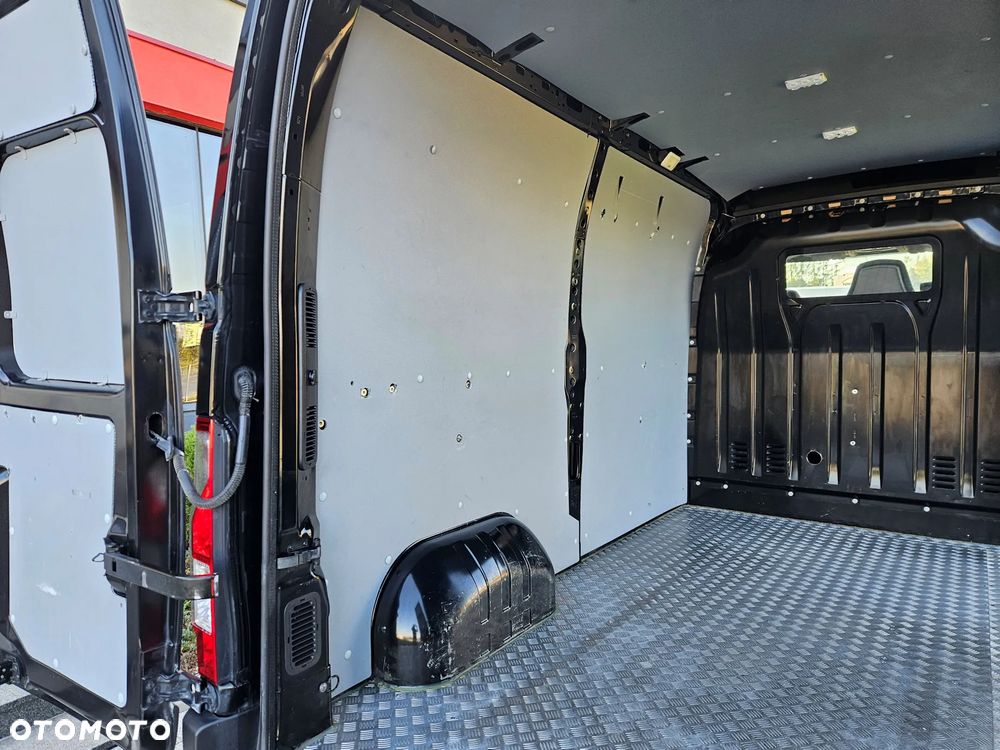Renault Master L2H2 2.3dCi 130KM - 23
