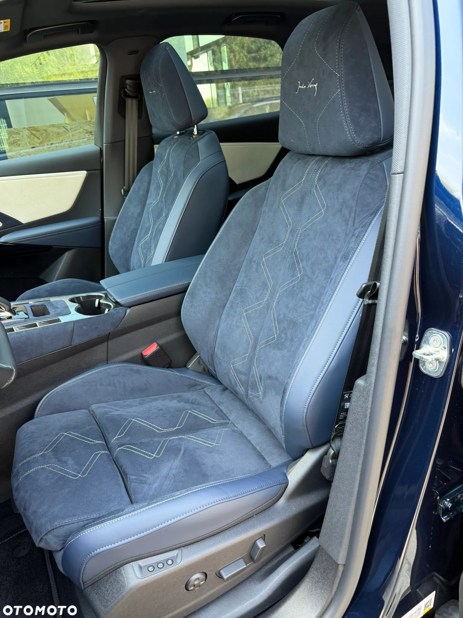 DS Automobiles DS 7 Crossback - 12