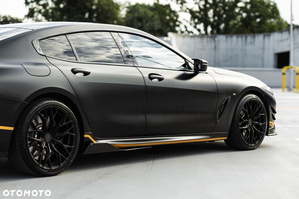 BMW Seria 8 - 7